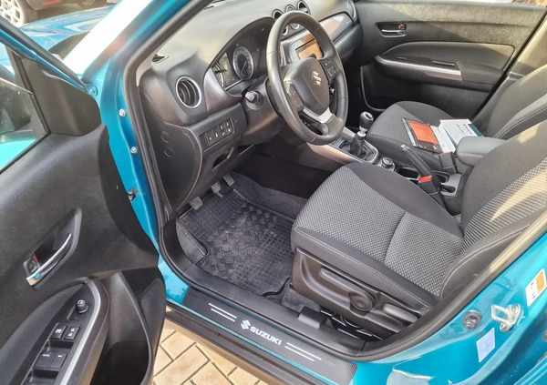 Volkswagen Golf cena 48999 przebieg: 130800, rok produkcji 2019 z Kietrz małe 67